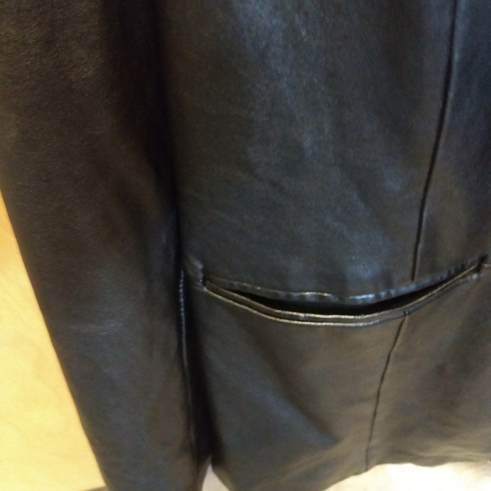 Pleater Jacket - Picture 4 of 6